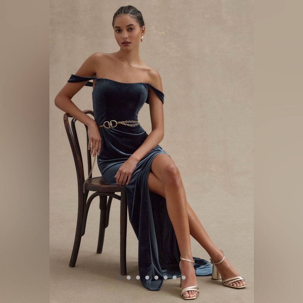 Jenny Yoo Issa Off-The-Shoulder stretch Velvet Column Gown